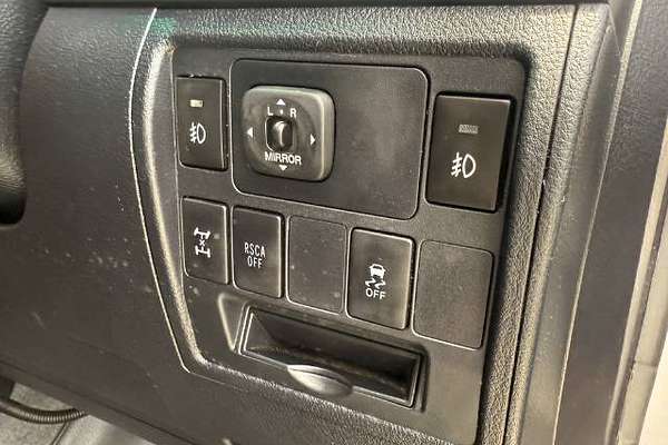 2012 Toyota Landcruiser GXL VDJ200R
