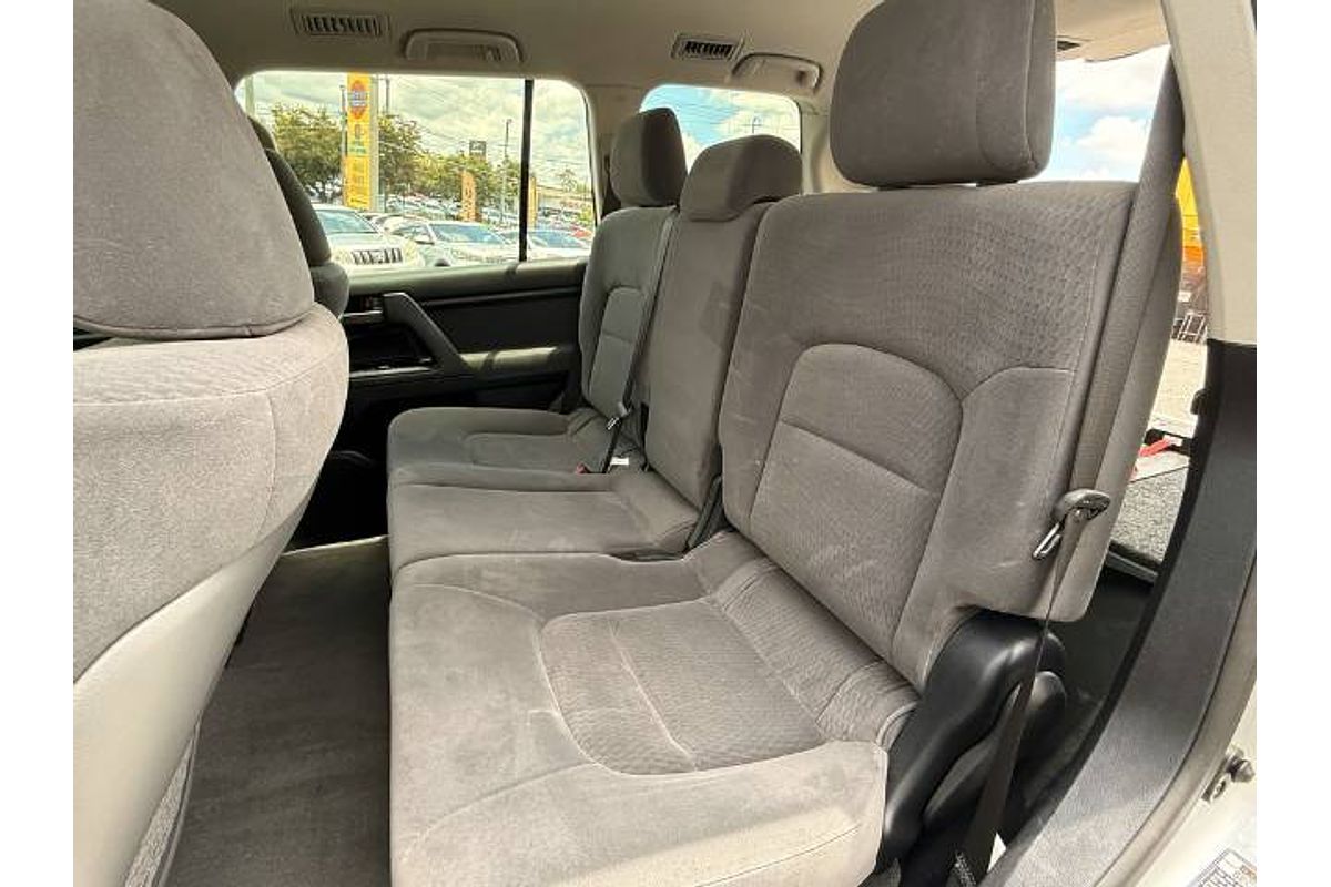 2012 Toyota Landcruiser GXL VDJ200R