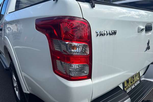 2017 Mitsubishi Triton GLX+ MQ 4X4