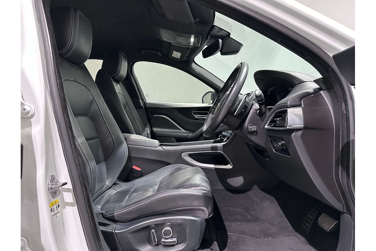2019 Jaguar F-PACE 20d R-Sport X761