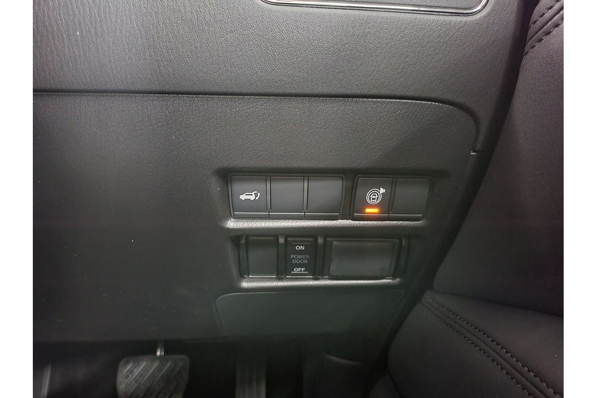 2024 Nissan Patrol Ti-L Y62