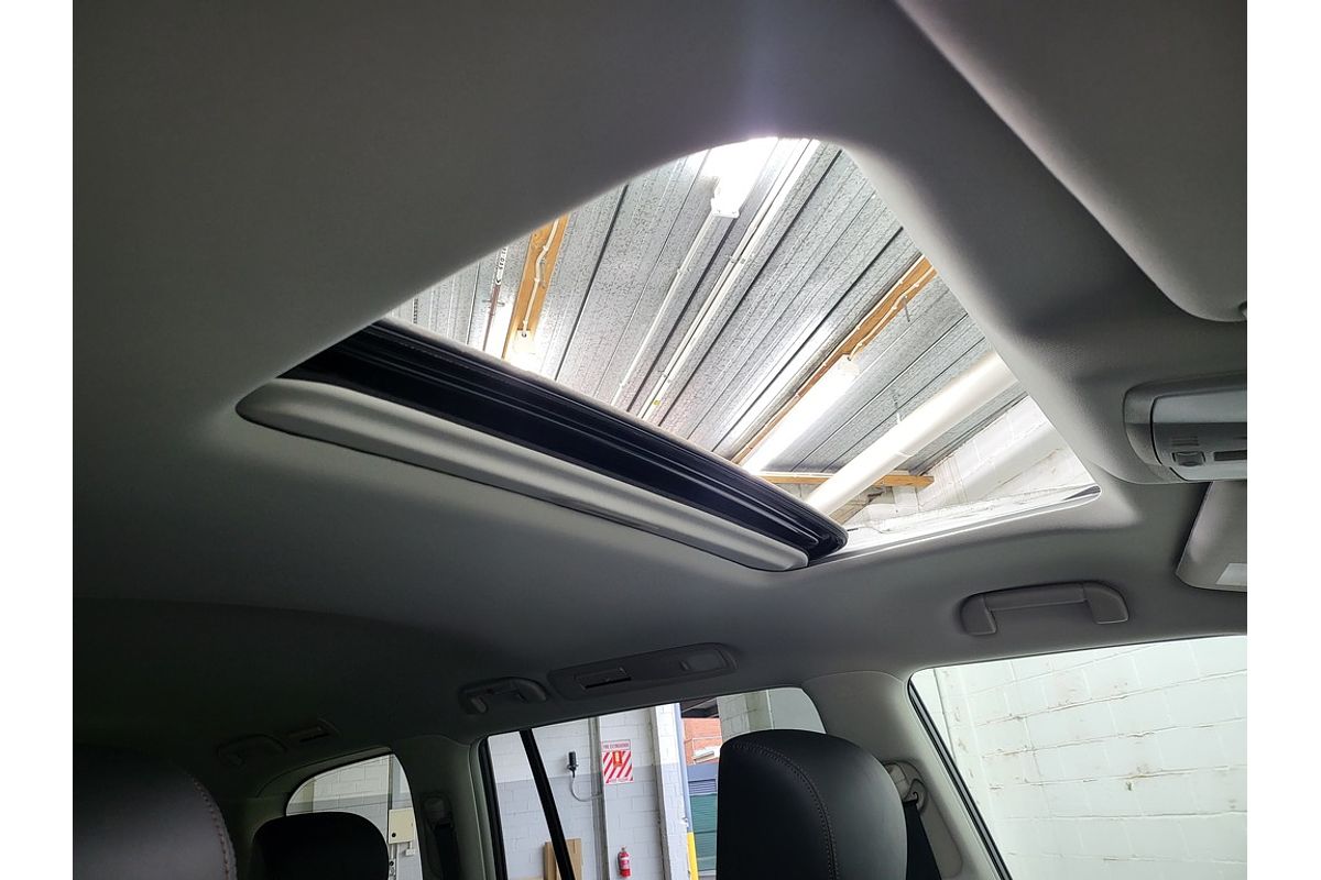 2024 Nissan Patrol Ti-L Y62