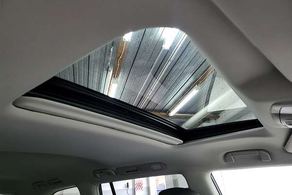 2024 Nissan Patrol Ti-L Y62