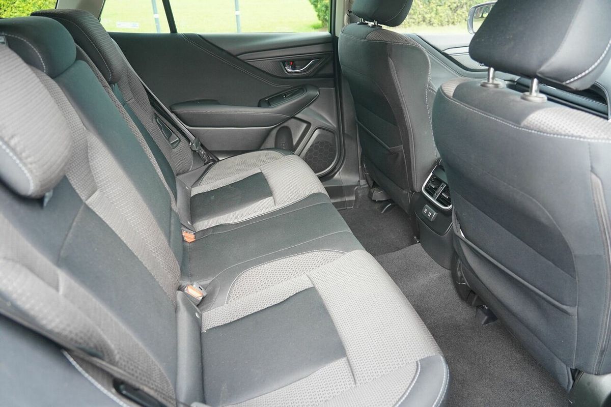2021 Subaru Outback AWD MY21