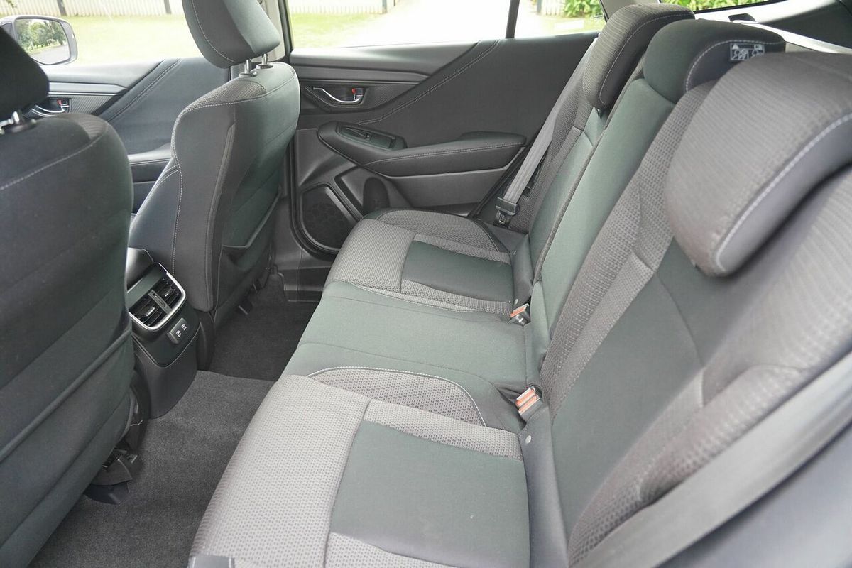 2021 Subaru Outback AWD MY21