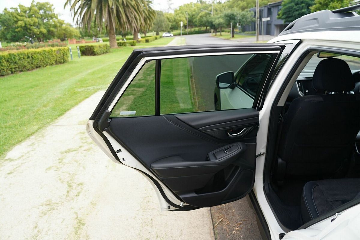 2021 Subaru Outback AWD MY21