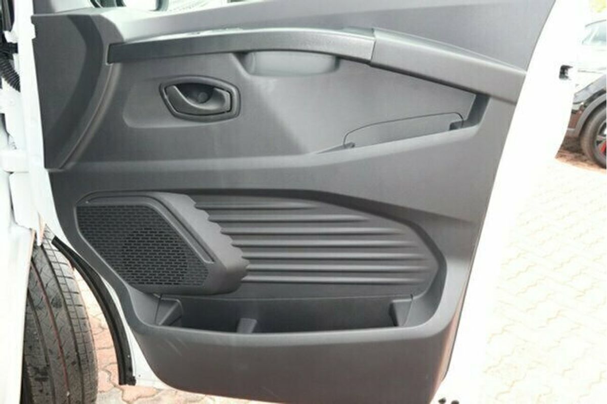 2024 Renault Trafic Pro X82 LWB