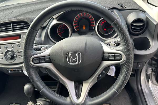 2013 Honda Jazz Vibe-S GE