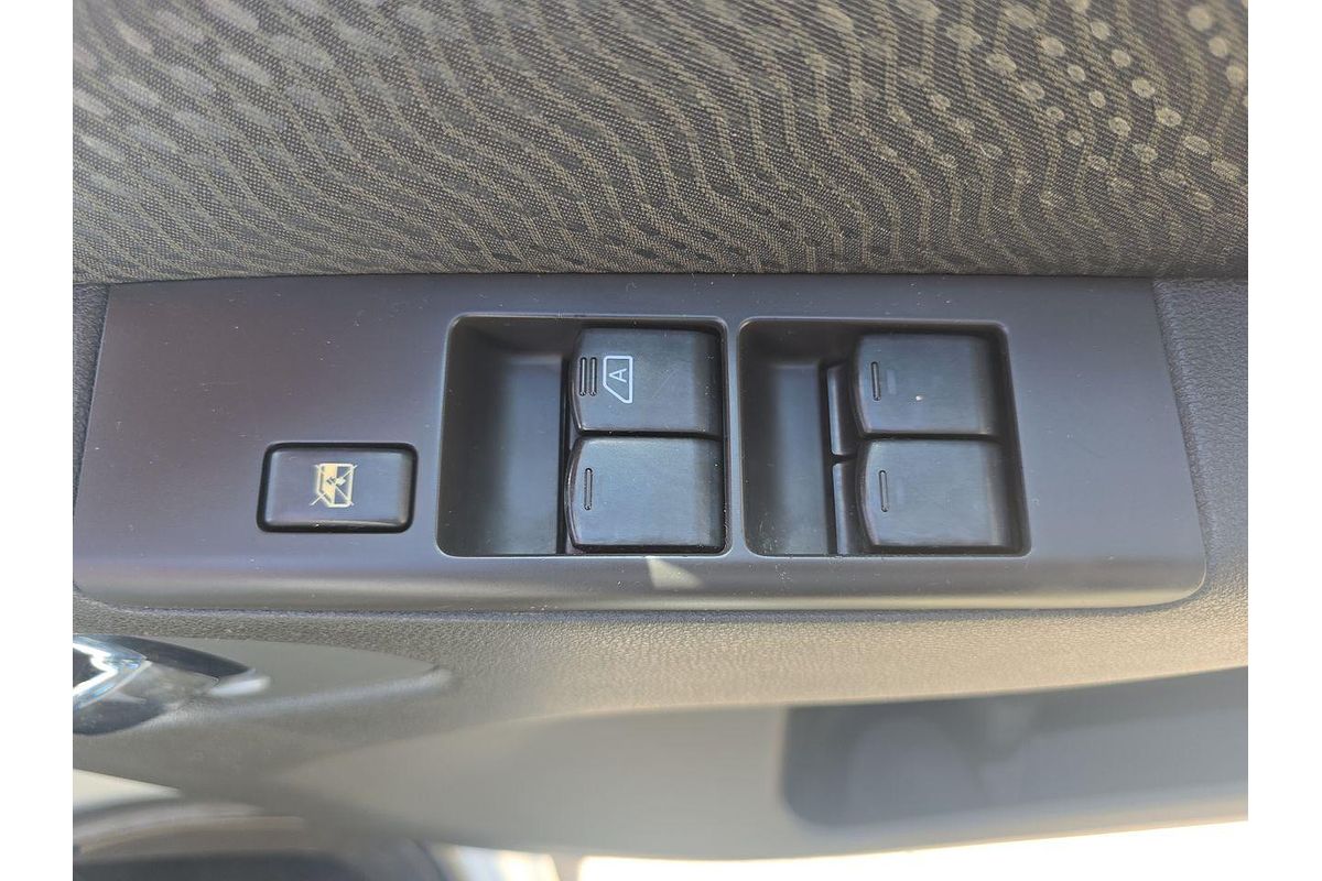 2013 Nissan Navara ST D40 Series 6 Rear Wheel Drive