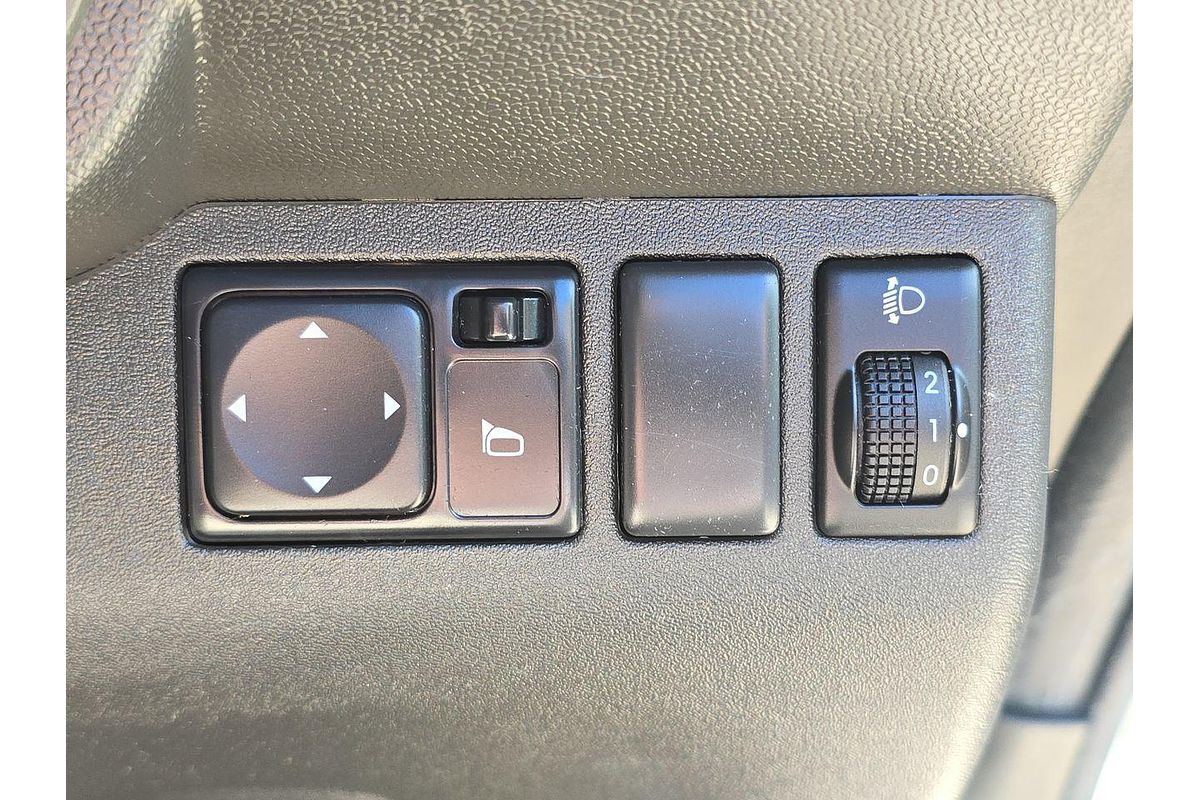 2013 Nissan Navara ST D40 Series 6 Rear Wheel Drive