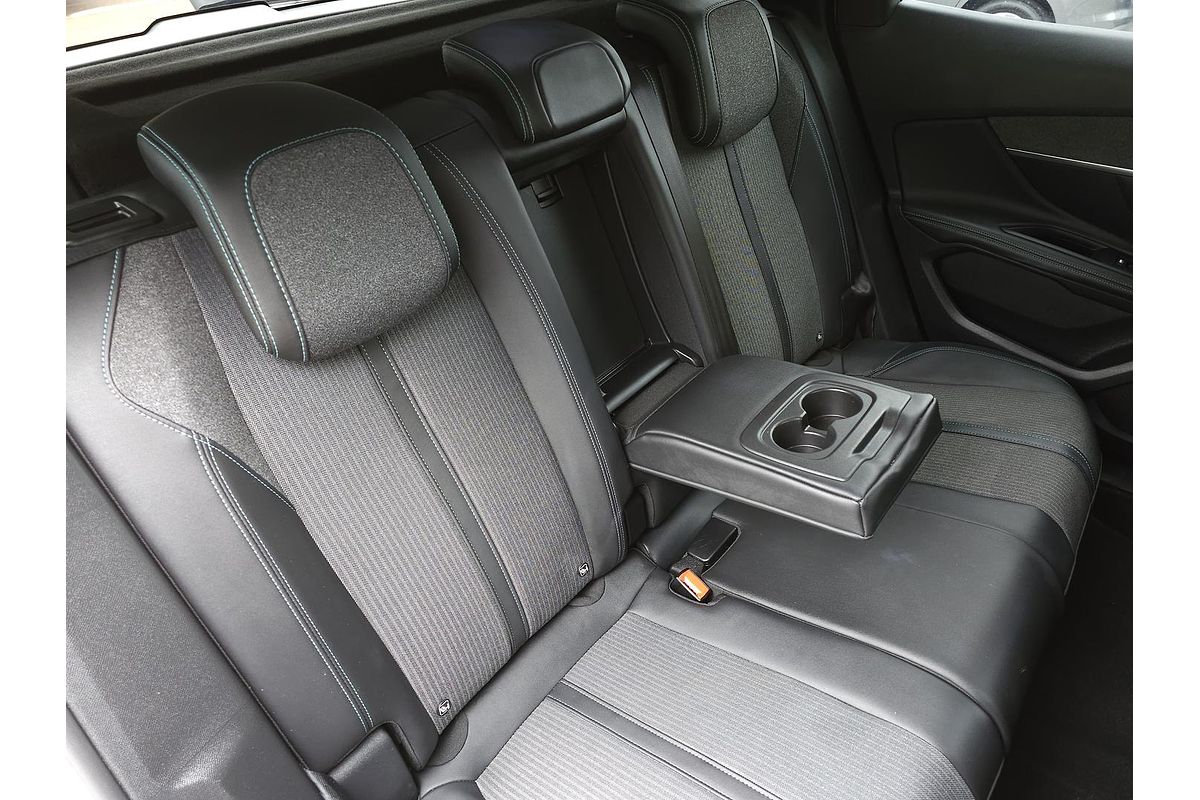 2022 Peugeot 3008 Allure P84