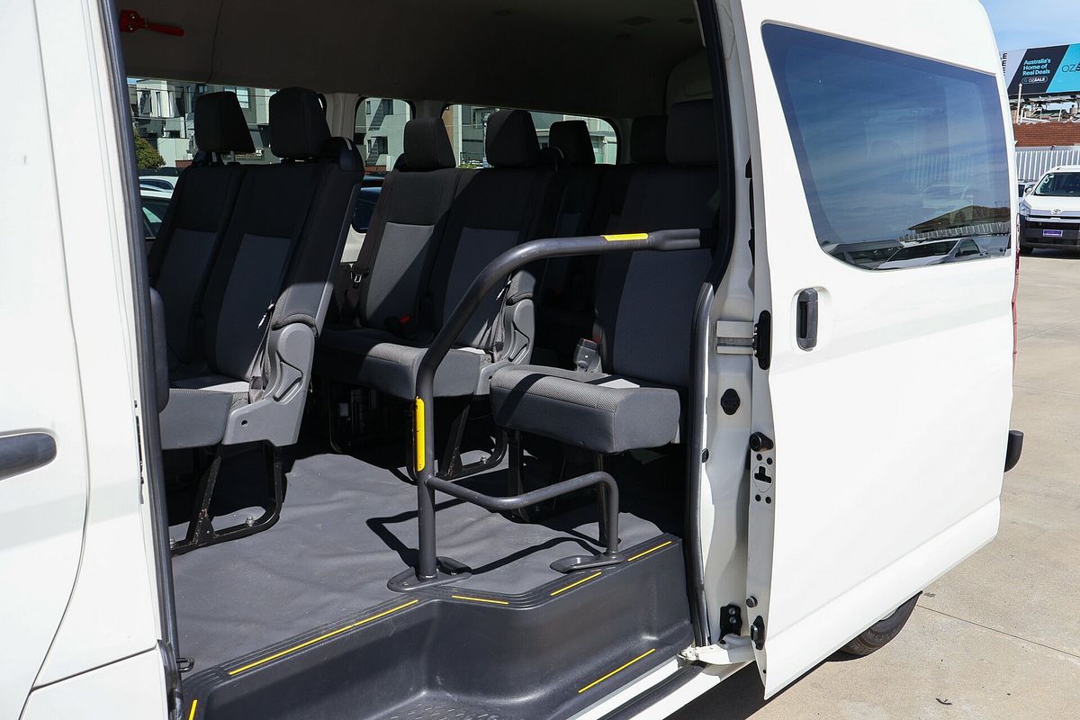 2019 Toyota Hiace Commuter GDH322R