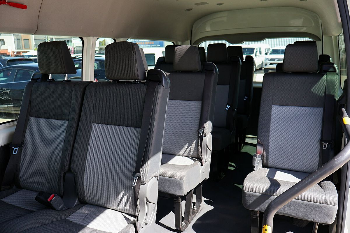 2019 Toyota Hiace Commuter GDH322R