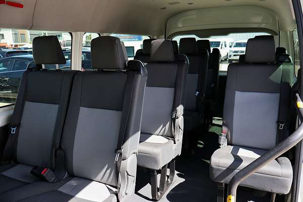 2019 Toyota Hiace Commuter GDH322R