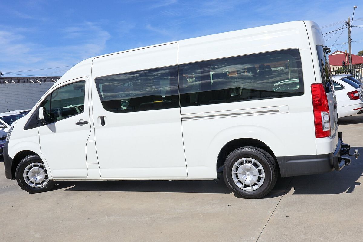 2019 Toyota Hiace Commuter GDH322R