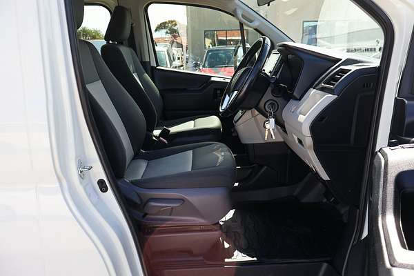 2019 Toyota Hiace Commuter GDH322R