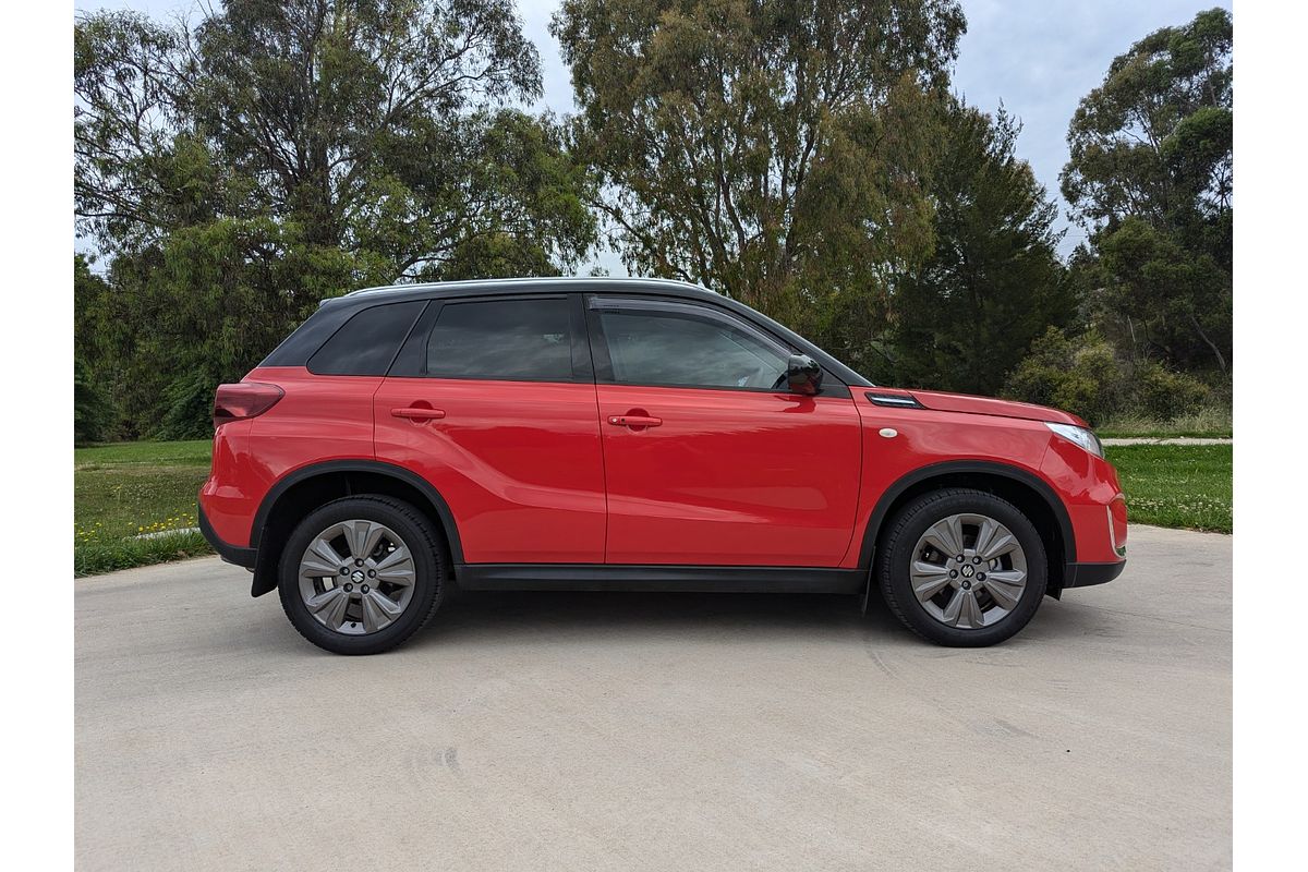 2020 Suzuki Vitara (No Badge) LY Series II