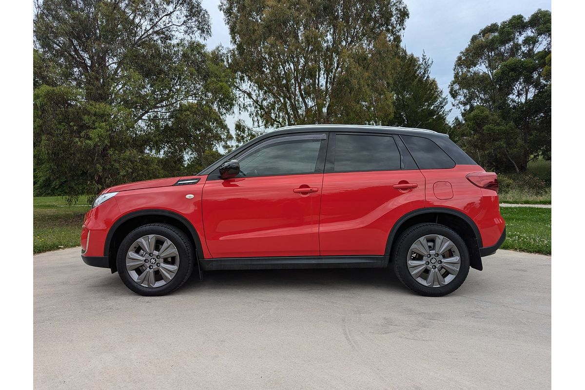 2020 Suzuki Vitara (No Badge) LY Series II