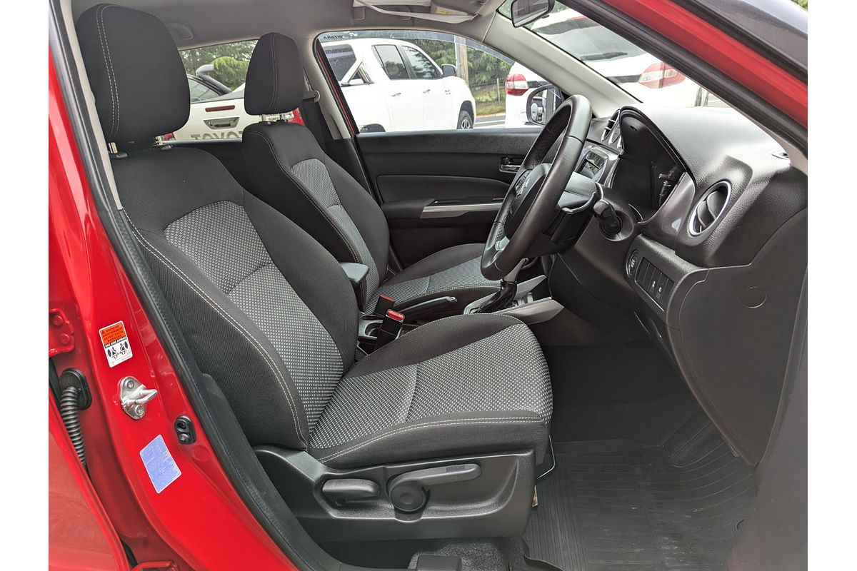 2020 Suzuki Vitara (No Badge) LY Series II