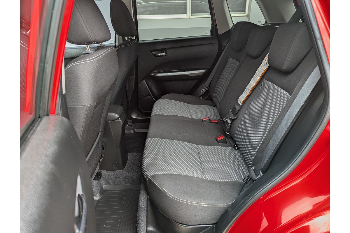 2020 Suzuki Vitara (No Badge) LY Series II
