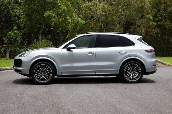 2021 Porsche Cayenne  9YA