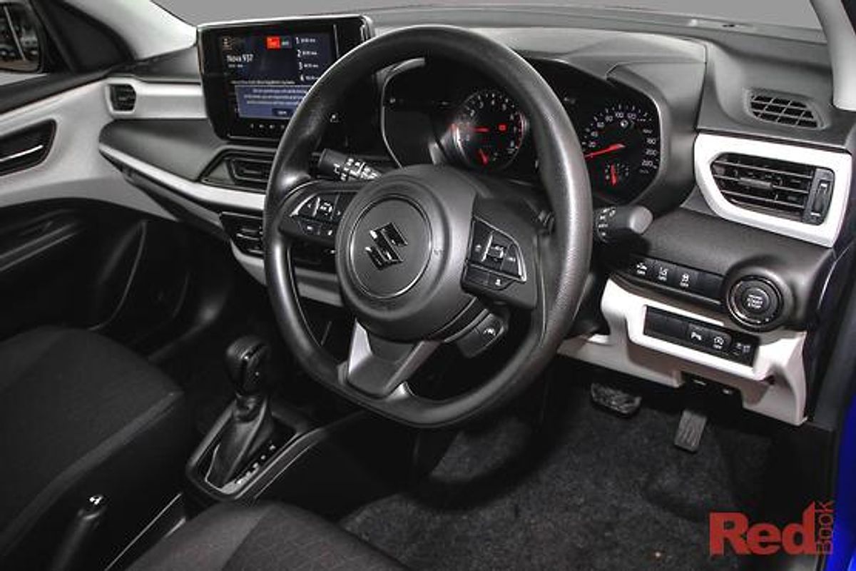 2024 Suzuki Swift Hybrid UZ