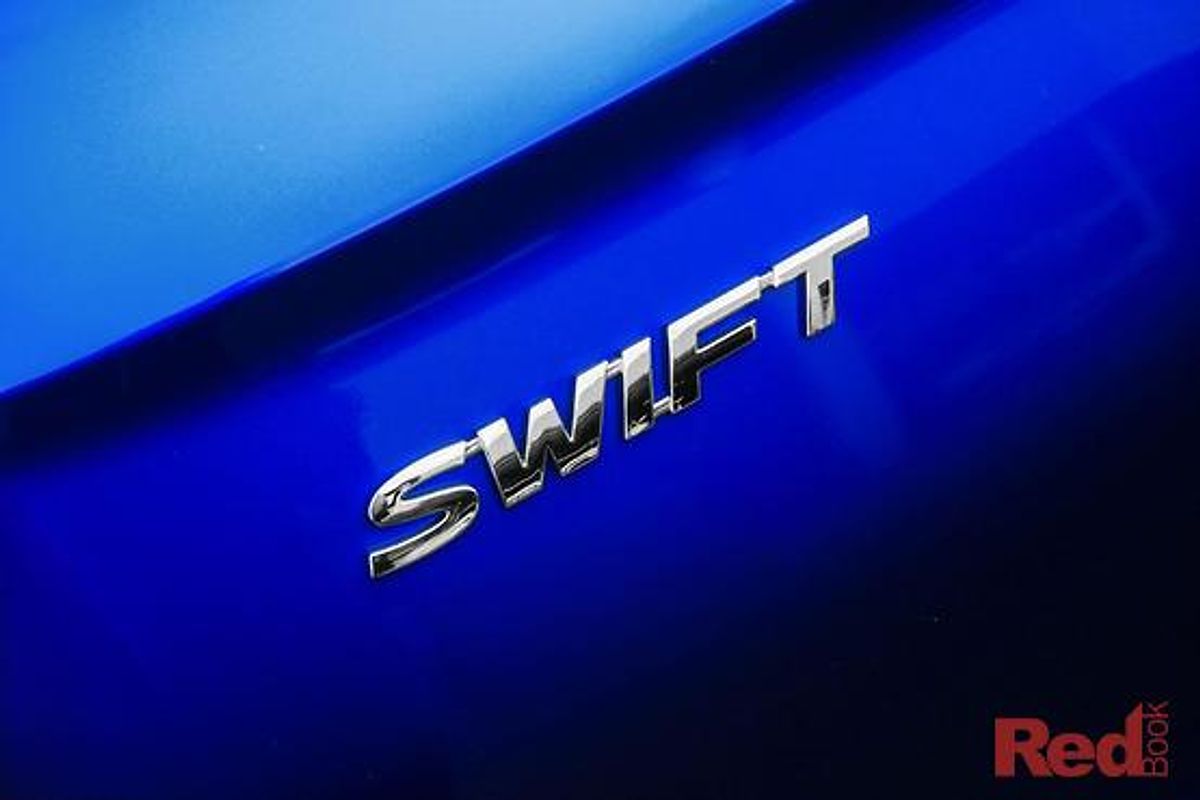 2024 Suzuki Swift Hybrid UZ