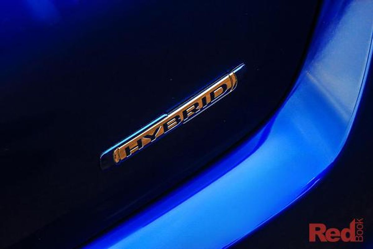2024 Suzuki Swift Hybrid UZ