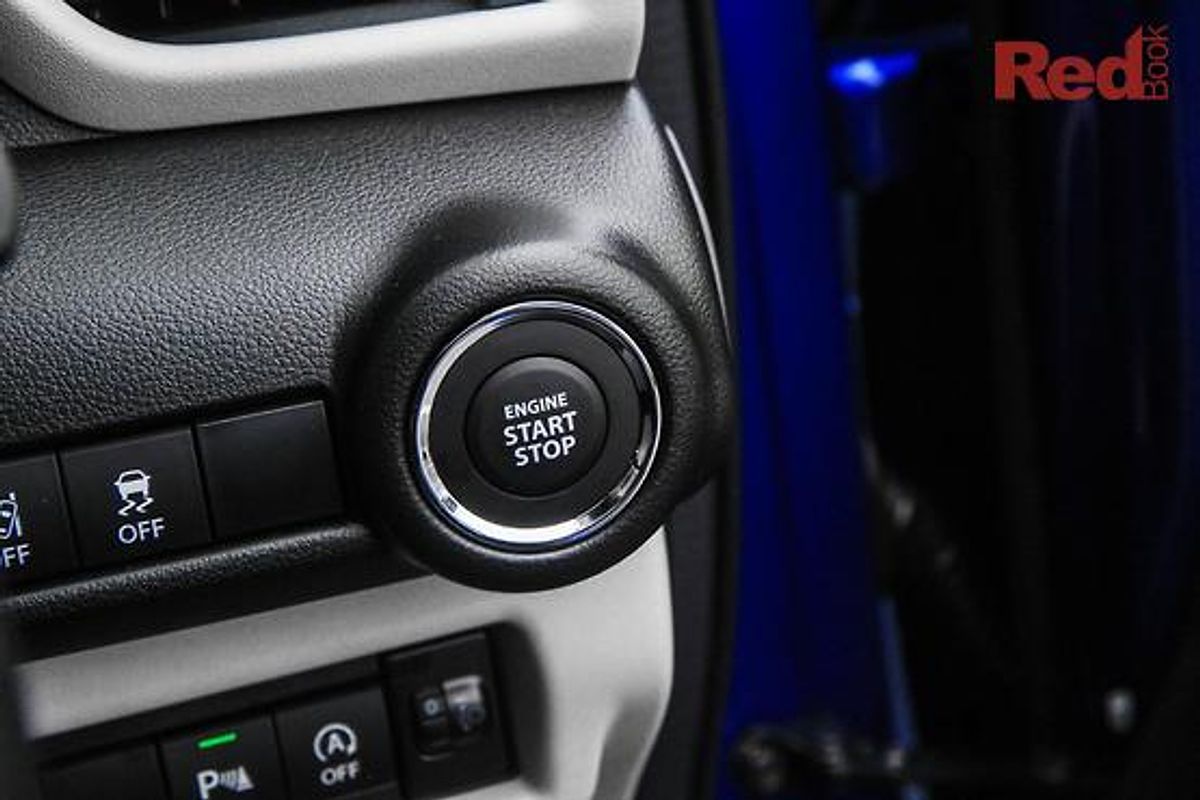 2024 Suzuki Swift Hybrid UZ