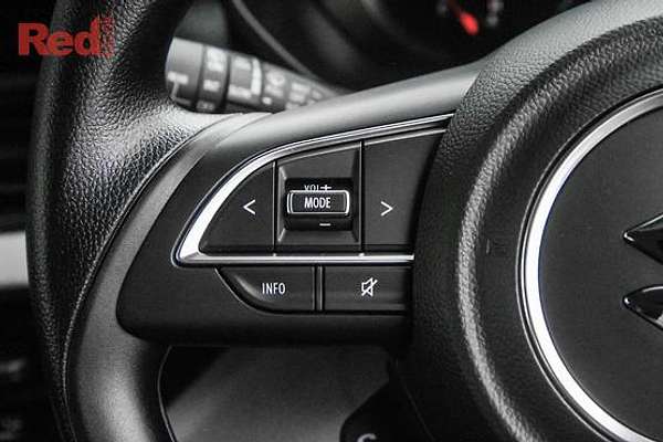 2024 Suzuki Swift Hybrid UZ
