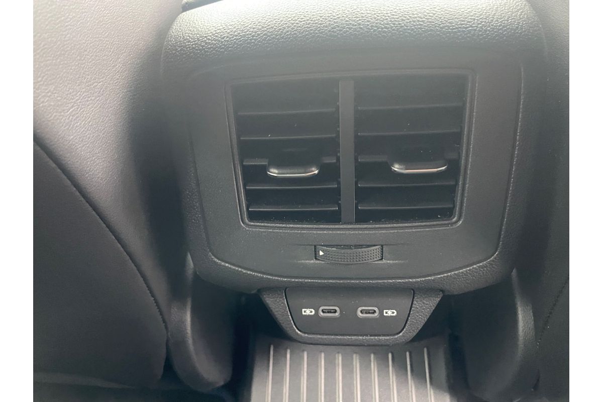 2024 Volkswagen T-Roc R D11