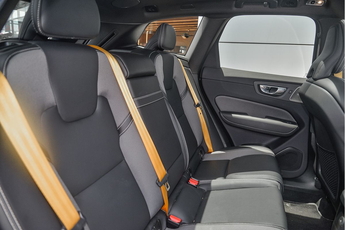 2021 Volvo XC60 T8 Polestar