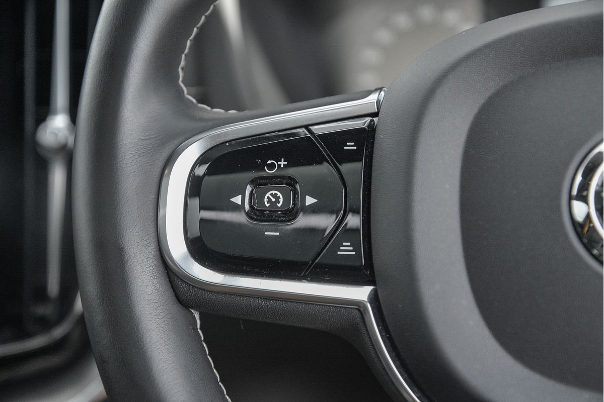 2021 Volvo XC60 T8 Polestar