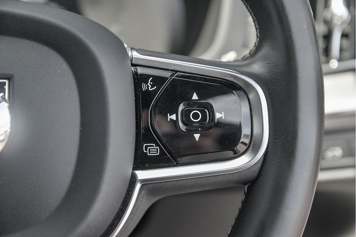 2021 Volvo XC60 T8 Polestar