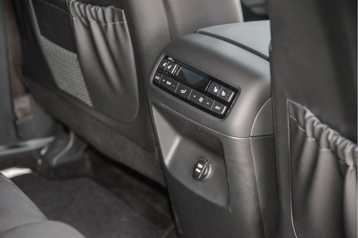 2023 Hyundai Palisade Calligraphy Black Ink LX2.V4