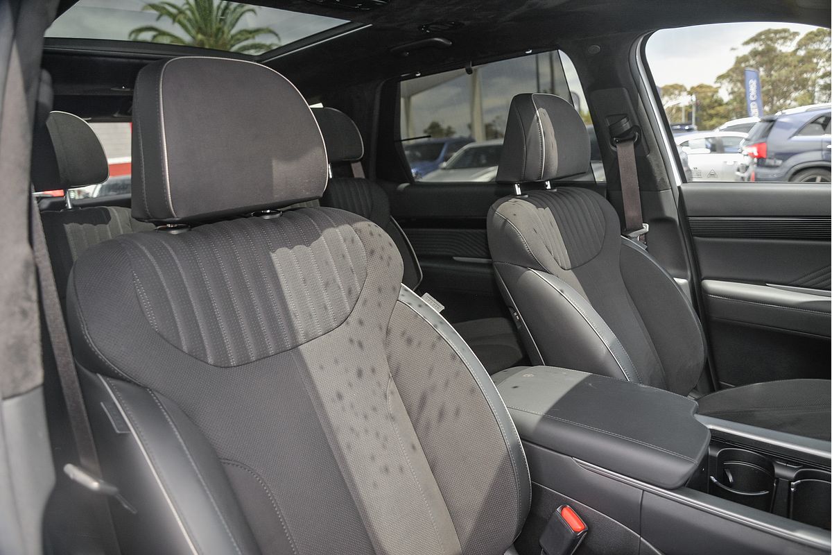 2023 Hyundai Palisade Calligraphy Black Ink LX2.V4