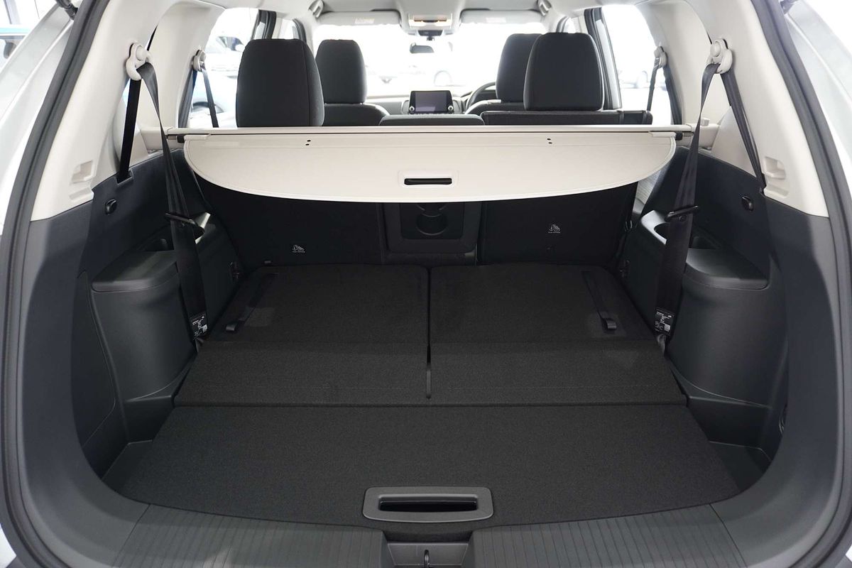 2025 Nissan X-TRAIL ST T33