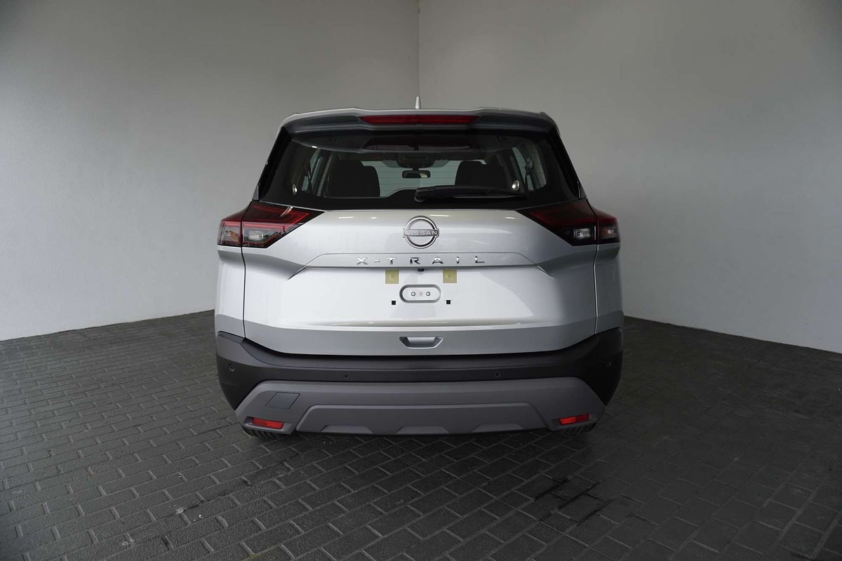 2025 Nissan X-TRAIL ST T33