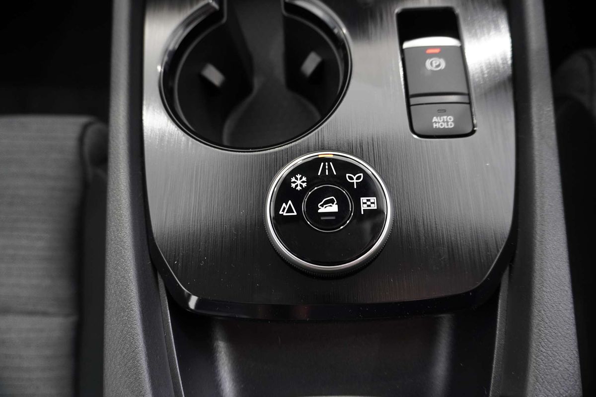 2024 Nissan X-TRAIL ST T33