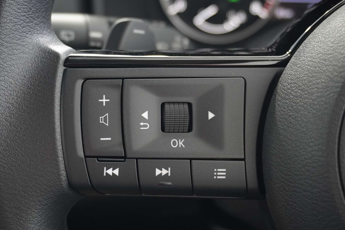 2024 Nissan X-TRAIL ST T33