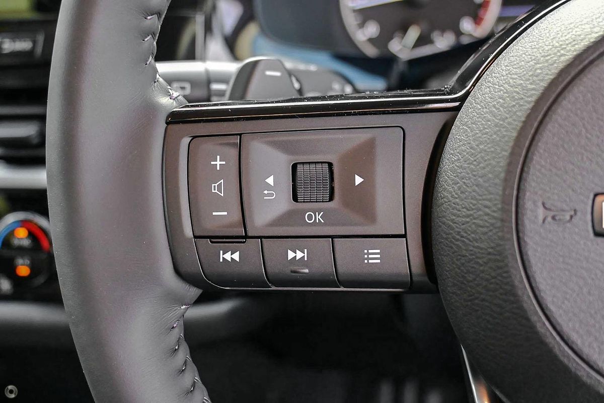 2024 Nissan Pathfinder ST-L R53