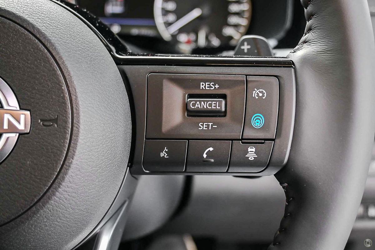 2024 Nissan Pathfinder ST-L R53