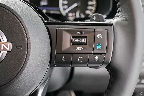 2024 Nissan Pathfinder ST-L R53