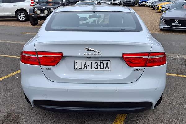2016 Jaguar XE 20t R-Sport X760