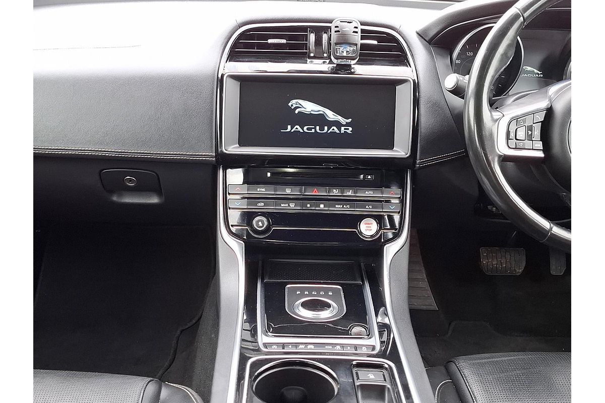 2016 Jaguar XE 20t R-Sport X760