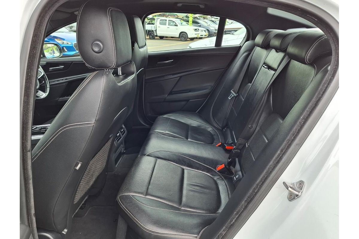 2016 Jaguar XE 20t R-Sport X760