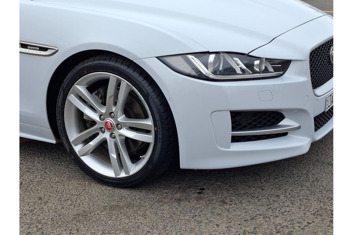 2016 Jaguar XE 20t R-Sport X760