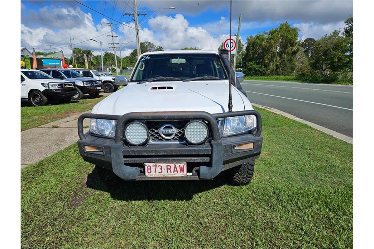 2010 Nissan Patrol ST GU 7