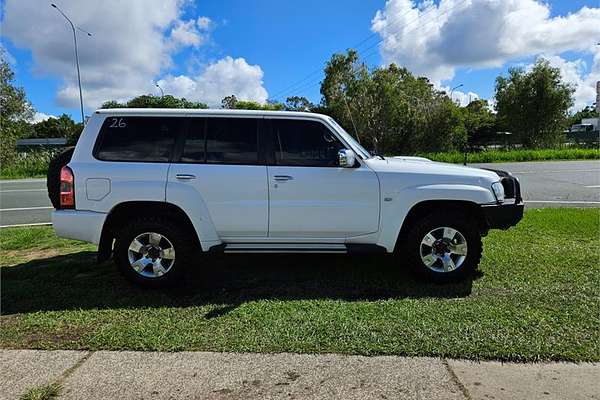 2010 Nissan Patrol ST GU 7