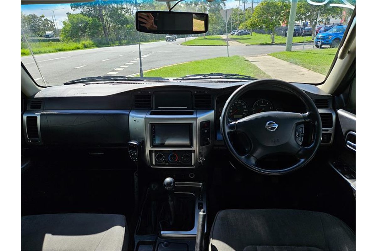2010 Nissan Patrol ST GU 7